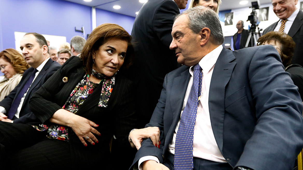 Απών ο Κώστας Καραμανλής από το συνέδριο της Νέας Δημοκρατίας, τι είπε στη συνάντηση με την Ντόρα Μπακογιάννη