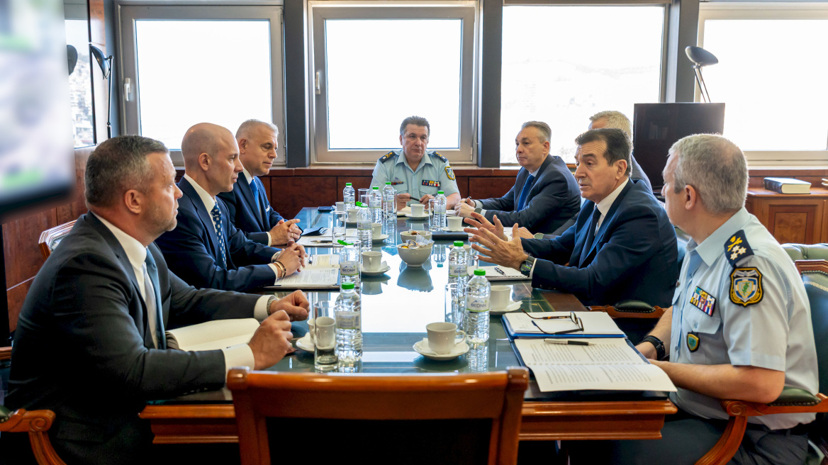 Συνάντηση Χρυσοχοΐδη με Αμερικανούς αξιωματούχους για ενίσχυση της συνεργασίας Ελλάδας – ΗΠΑ στον τομέα ασφάλειας