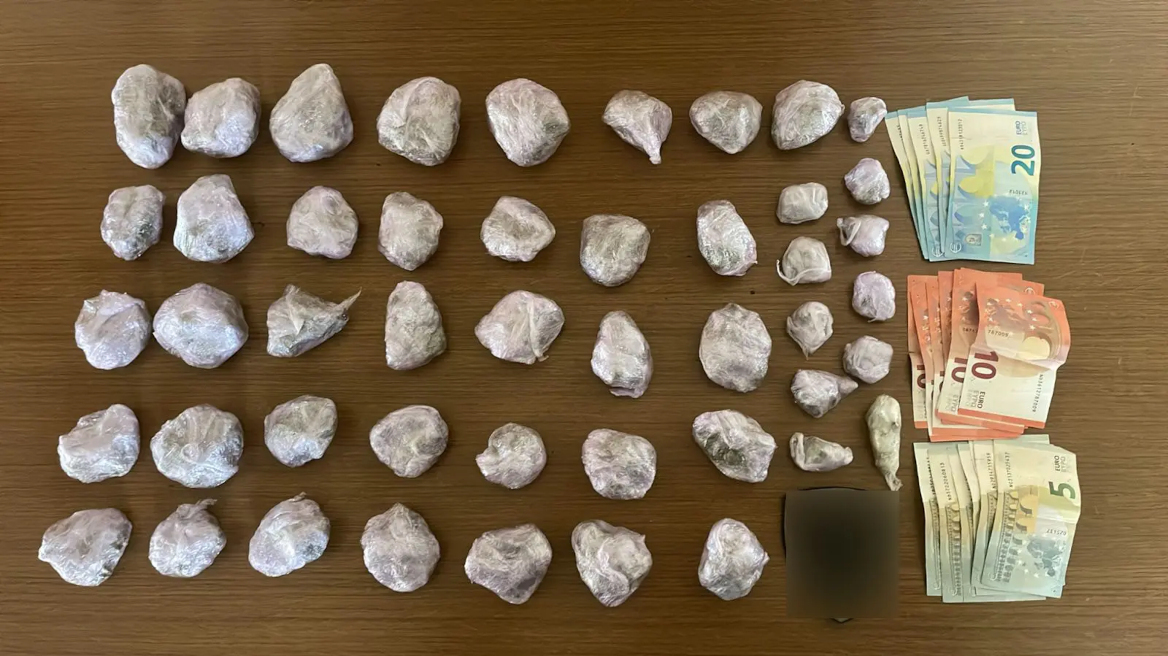 Σύλληψη 22χρονου για διακίνηση νακρωτικών στην Πατησίων
