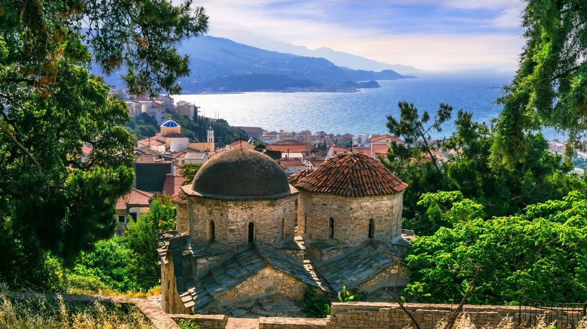 Ύμνοι από ολλανδική ιστοσελίδα για τον μυστικό προορισμό του Αιγαίου: Σπάνια βλάστηση, καταπράσινα φαράγγια, εξωτικές παραλίες
