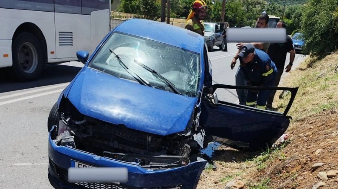 Μετωπική  σύγκρουση λεωφορείου με ΙΧ στα Χανιά, ένας τραυματίας