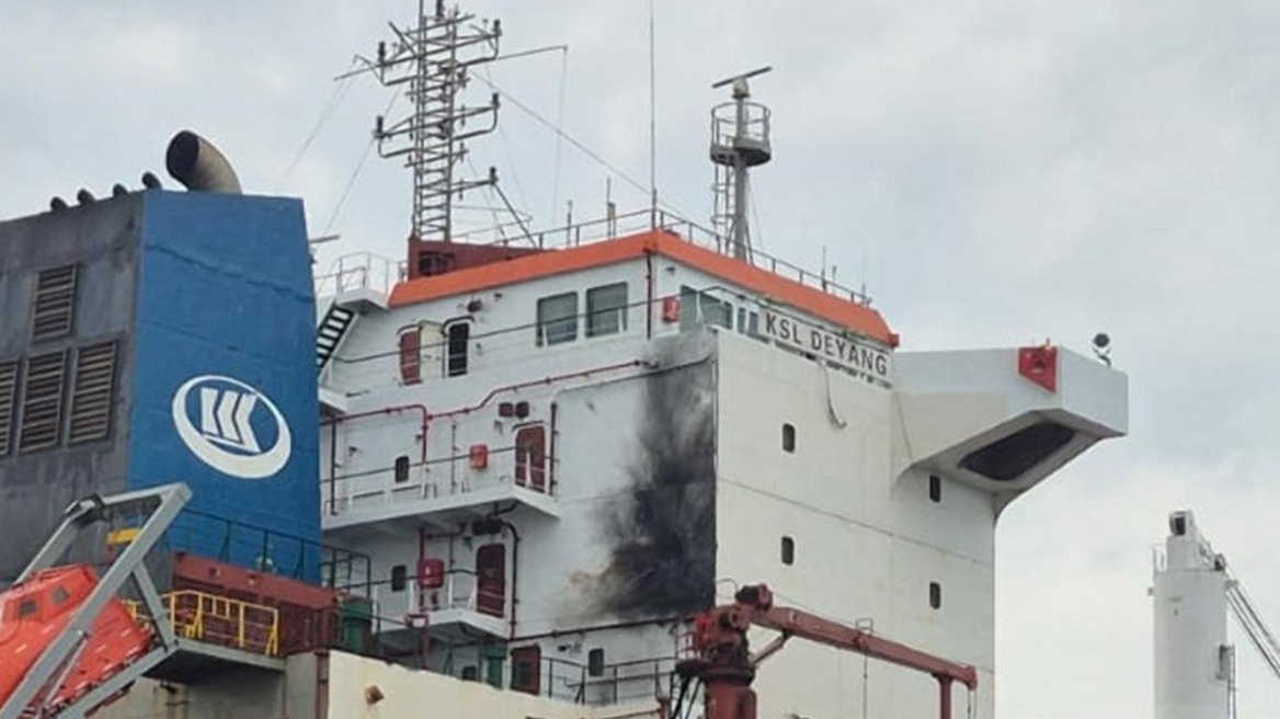 Ρωσικό drone έπληξε κινεζικό πλοίο που κατευθυνόταν σε ουκρανικό λιμάνι, μια μέρα πριν το ταξίδι Πούτιν στο Πεκίνο