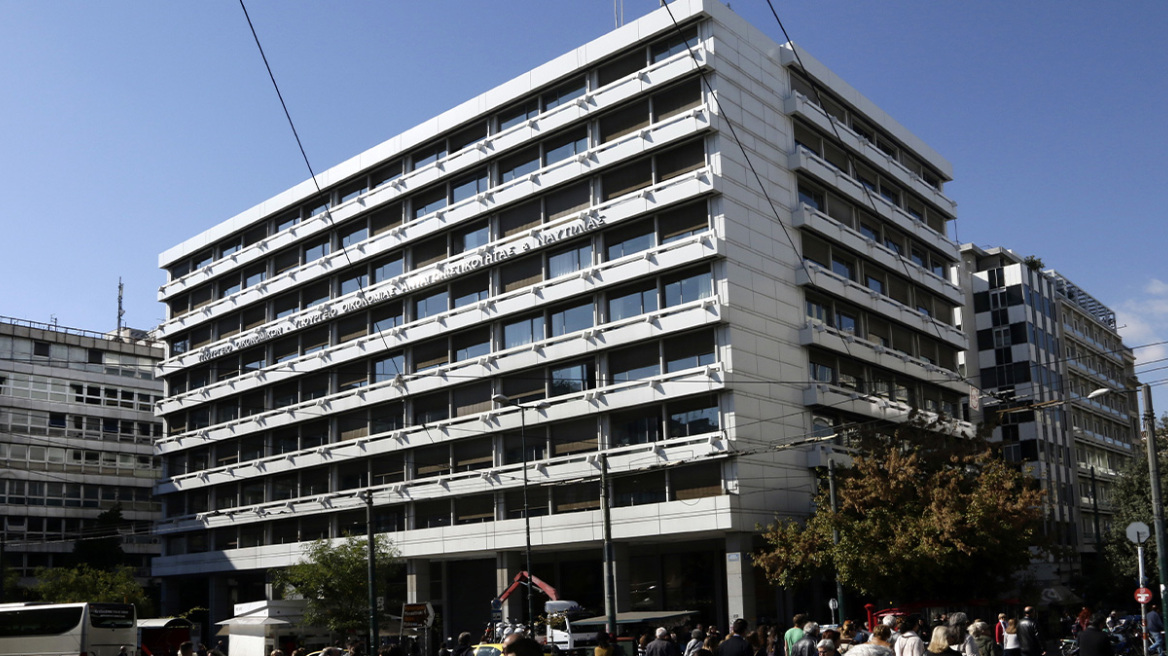 Πηγές ΥΠΟΙΚ για εξαγγελίες Τσίπρα: Ανακοίνωσε μέτρα που κοστίζουν €40 δισ. στην τετραετία αλλά τα παρουσίασε με κόστος €7,5 δισ., δείτε πίνακες