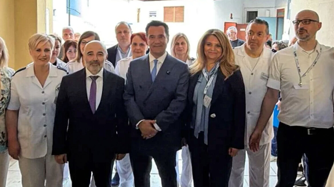 Επίσκεψη Γεωργιάδη στο «Γ. Γεννηματάς» στη Θεσσαλονίκη και στο Γενικό Νοσοκομείο Νάουσας για τα εγκαίνια των νέων ΤΕΠ