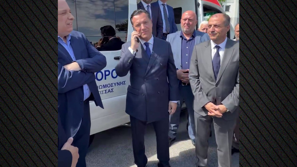 Επικοινωνία Γεωργιάδη με αγρότισσα που δώρισε ασθενοφόρο στο νοσοκομείο Βέροιας: «Έχω συγκινηθεί πάρα πολύ με αυτό που κάνατε»