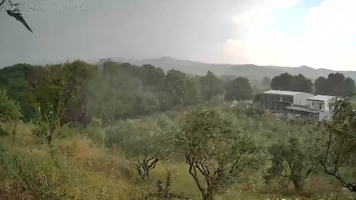 Τρομερό μπουρίνι με χαλάζι ανάμεσα σε Πλάτανο και Ρίζωμα στα Τρίκαλα, δείτε βίντεο