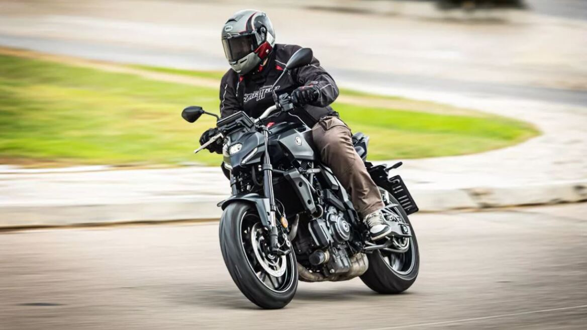 Δοκιμάζουμε τη Yamaha με το αυτόματο κιβώτιο - Πόσο κοστίζει στην Ελλάδα;

