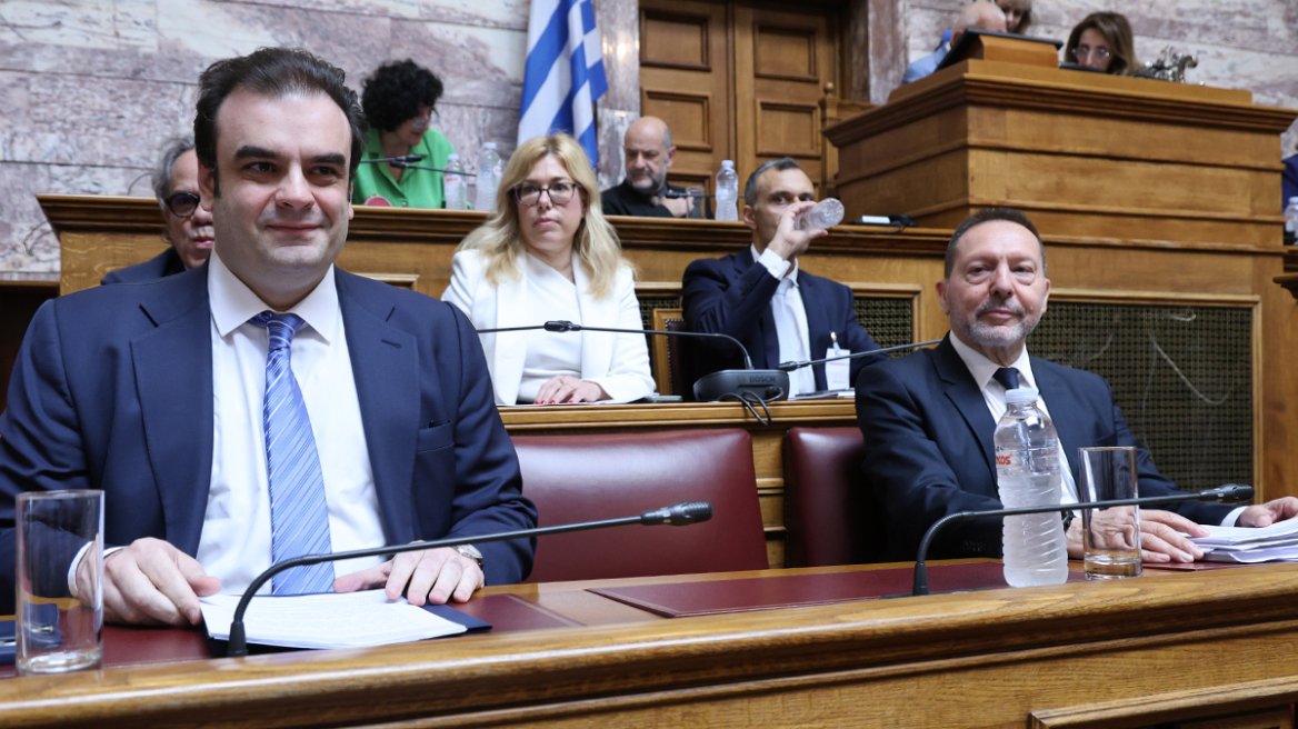 Πιερρακάκης: Η επομένη 10ετια θα κριθεί από την ανάπτυξη κάθε χώρας - Στουρνάρας: Οι διεθνείς αναταράξεις δεν επιτρέπουν εφησυχασμό
