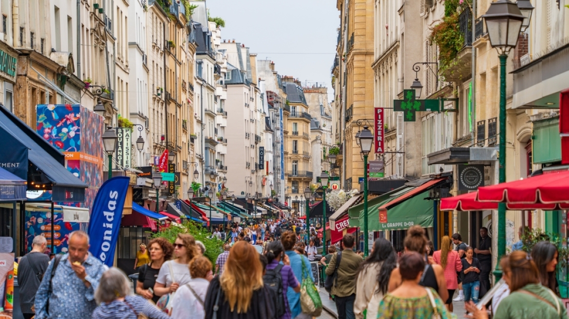 Rue Montorgueil: Ο ιστορικός δρόμος στον οποίο το Παρίσι των ντόπιων συναντά το Παρίσι των επισκεπτών