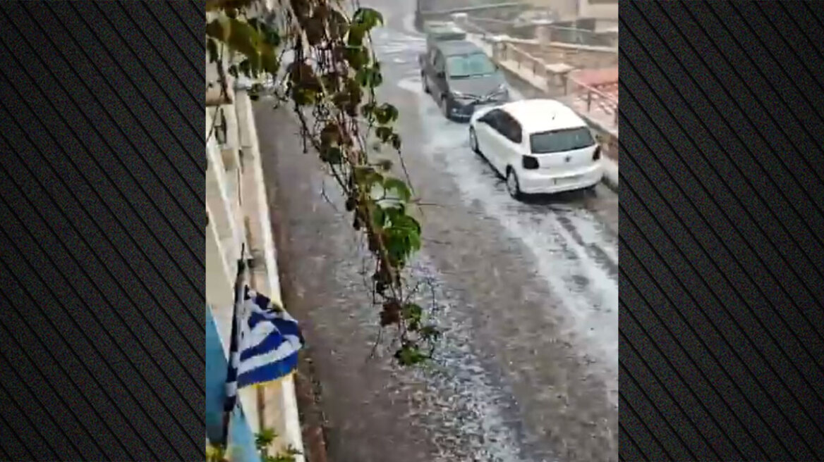 Δείτε βίντεο: Απίστευτο χαλάζι στα Τρόπαια Αρκαδίας, το έστρωσε στους δρόμους  