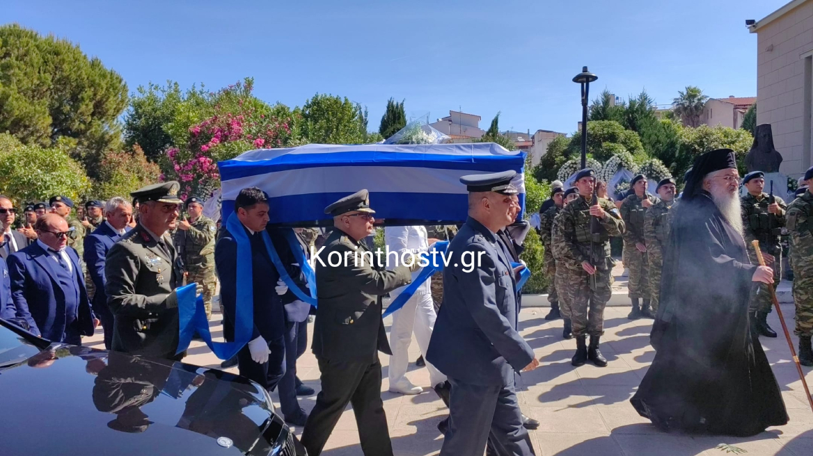 Σήμερα στην Κόρινθο παρουσία Μητσοτάκη η κηδεία του Νίκου Ταγαρά, σε λαϊκό προσκύνημα από νωρίς η σορός του