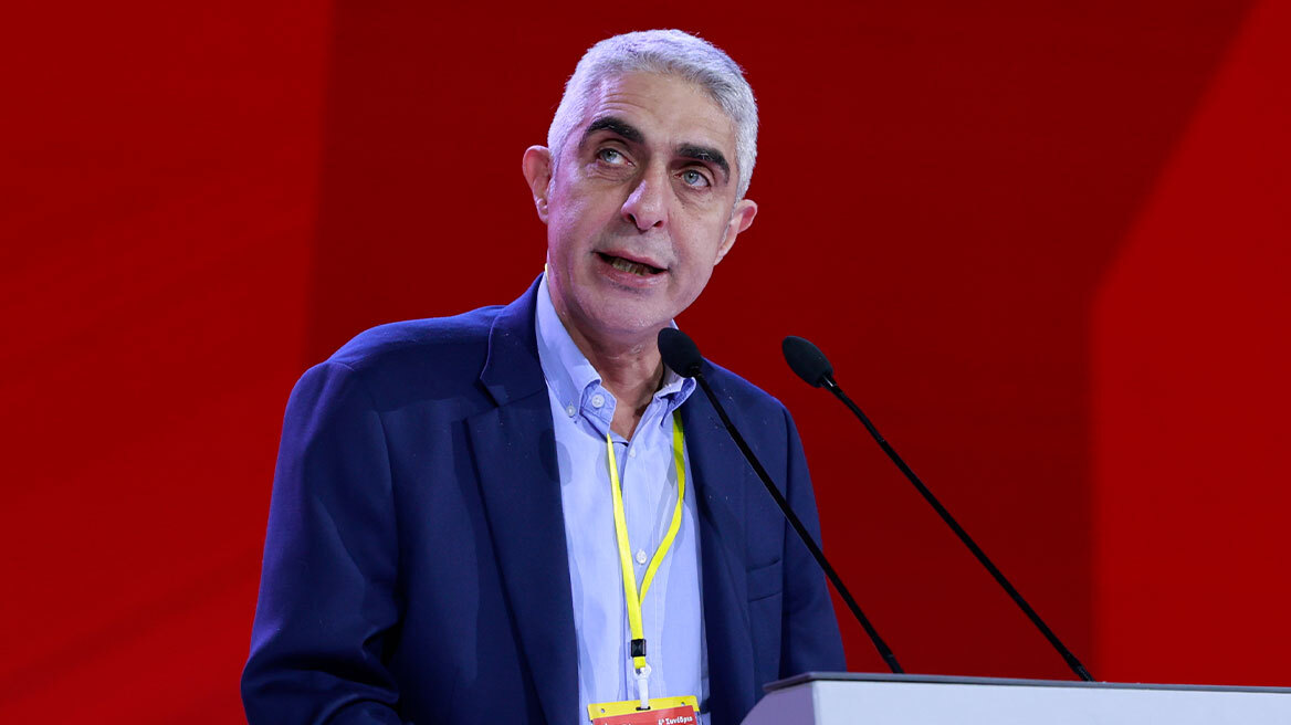 Βολές Γιώργου Τσίπρα κατά των ανεξάρτητων της Νέας Αριστεράς με τον «Θανασάκη τον Πολιτευόμενο»: Βλέπουμε ρόλους στην πολιτική ζωή χωρίς ντομάτες