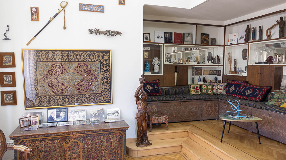 Η οικία Τέλλογλου ανοίγει ξανά τις πόρτες της για το κοινό: Ένα ταξίδι στο σπίτι όπου η τέχνη ήταν τρόπος ζωής