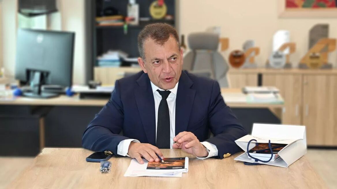 ΕΚΟ Ράλλυ Ακρόπολις: Ο Αναπληρωτής Υπουργός Αθλητισμού Γιάννης Βρούτσης στο newsauto.gr
