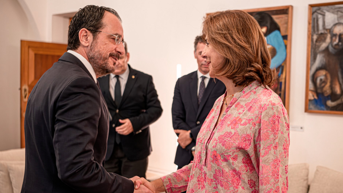 Νέα διάσκεψη για το Κυπριακό, διαβεβαιώνει η απεσταλμένη του ΟΗΕ: «Προετοιμάζουμε τη συνάντηση 5+1 με τον Γκουτέρες»  