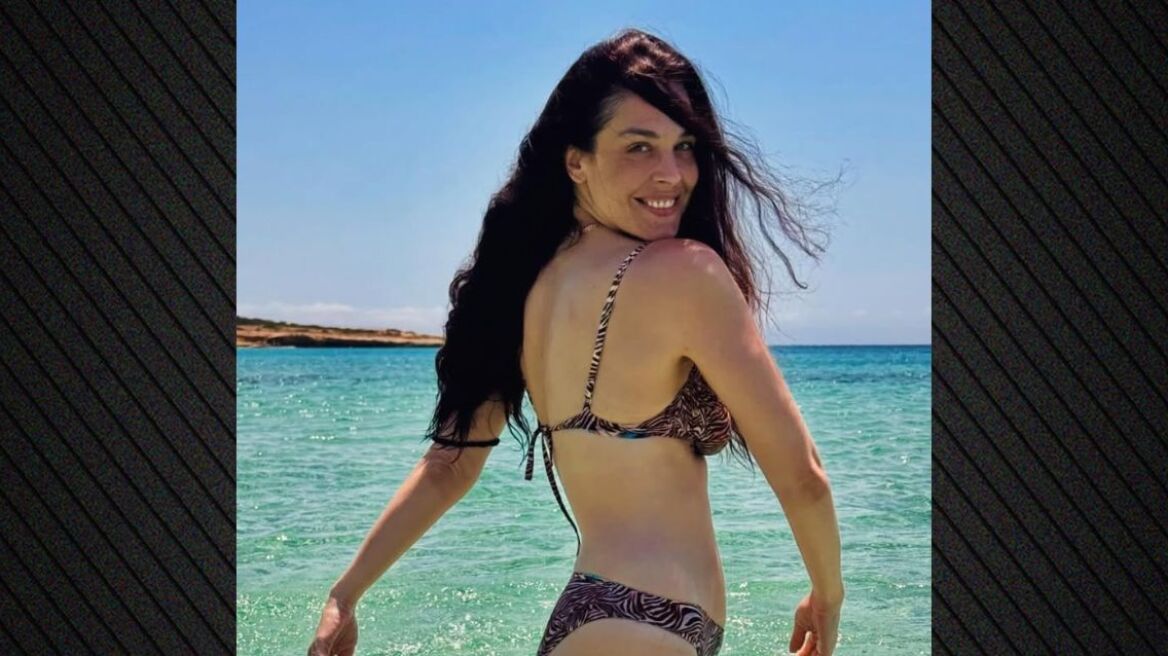 Η Ιωάννα Τριανταφυλλίδου πόζαρε με μαγιό στη θάλασσα: Είχε παγώσει το είναι μου αλλά δεν μπόρεσα να αντισταθώ 