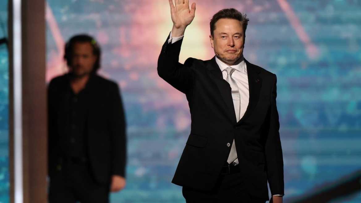 H SpaceX «εκτοξεύεται» με ιστορική δημόσια εγγραφή και αποτίμηση $1,8 τρισ., ο Ελον Μασκ στα όρια να γίνει ο πρώτος τρισεκατομμυριούχος