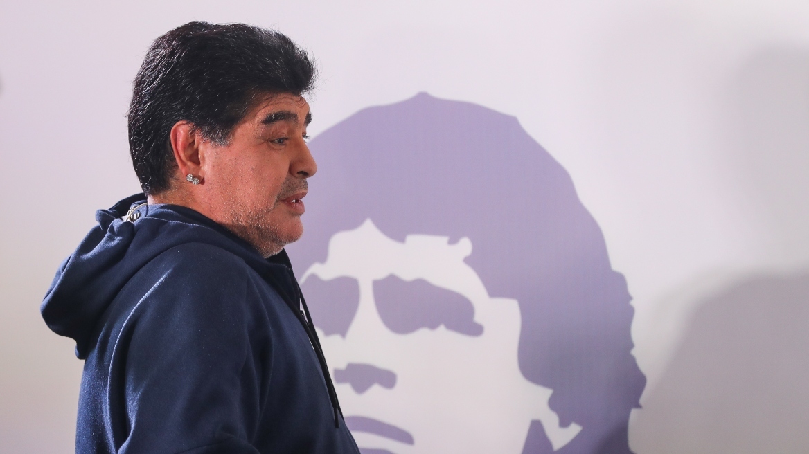 Συνεχίζεται η δίκη για τον θάνατο του Μαραντόνα: Κλάματα και πολύωρες καταθέσεις, «κάποιοι χειρίστηκαν την κατάσταση πολύ άσχημα»