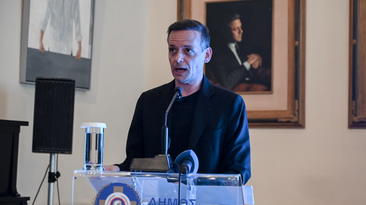 Υπουργείο Εσωτερικών κατά Χάρη Δούκα: Να μελετήσει ή τουλάχιστον να ρωτήσει το ChatGPT