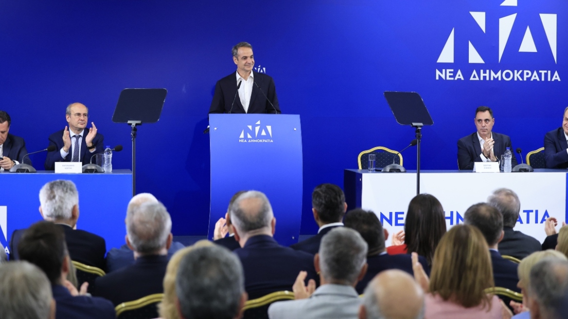 ΝΔ: Ποια είναι τα μέλη της Εκτελεστικής Γραμματείας, αλλαγές στην κομματική οργάνωση
