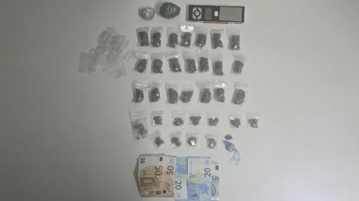 Συνελήφθη 43χρονος για διακίνηση ναρκωτικών στον Άγιο Παντελεήμονα, βρέθηκαν πάνω του 28 συσκευασίες κάνναβης