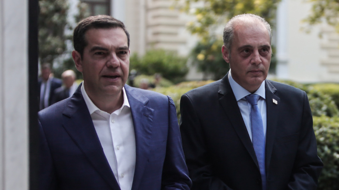Μάχη Βελόπουλου - Τσίπρα για τη δεύτερη θέση δείχνει δημοσκόπηση της Interview για την Α’ Θεσσαλονίκης