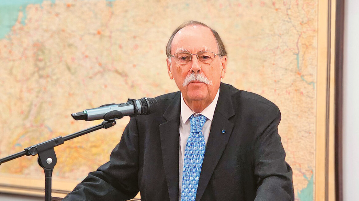 Ρόντρικ Μπίτον: Ο Ελληνισμός ορίζεται πρωτίστως από την ελληνική γλώσσα - Η αρετή που εκφράζεται από τη λέξη «εγκαρτέρηση»