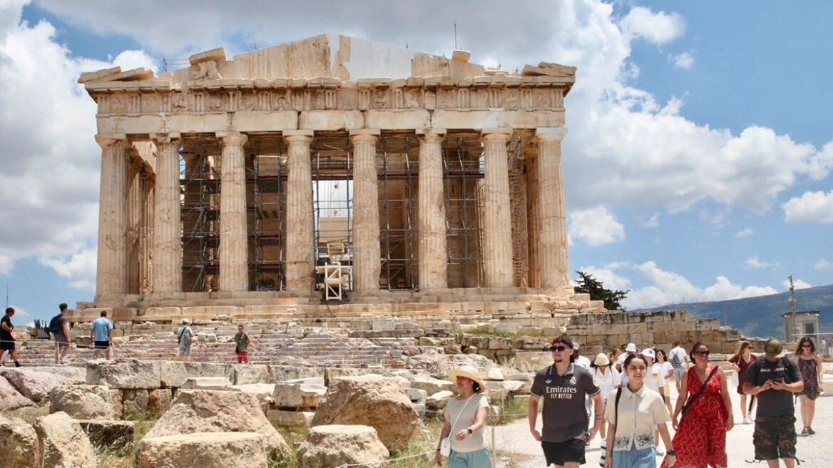 Μαθηματικός της Οξφόρδης αποδομεί θεωρία 2.000 ετών για τον Παρθενώνα: Οι καμπύλες δεν διόρθωναν οπτικές ψευδαισθήσεις