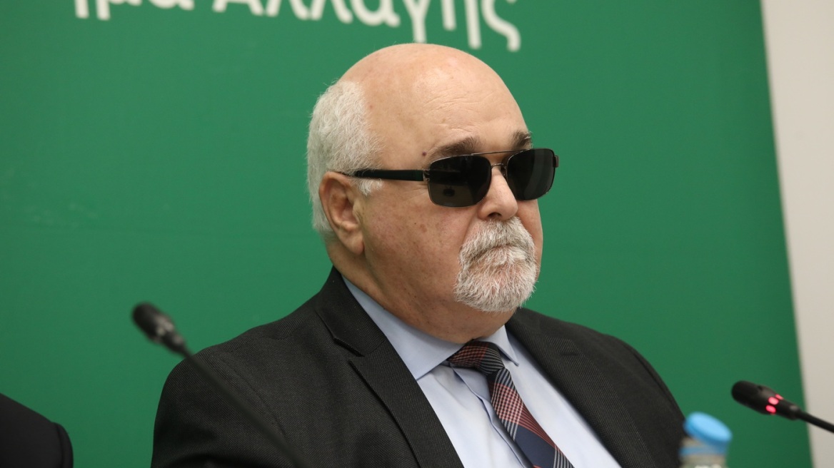 Βαρδακαστάνης για επεισόδιο Διαμαντοπούλου-Δούκα: Άστοχες οι δηλώσεις και των δύο - Αν είναι να γίνει κάτι θα το αποφασίσει ο πρόεδρος, λέει για διαγραφές 