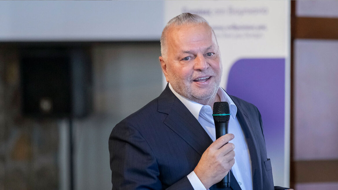 Μυτιληναίος στους Financial Times: Η Ευρώπη κινδυνεύει να χάσει τη μάχη για το γάλλιο