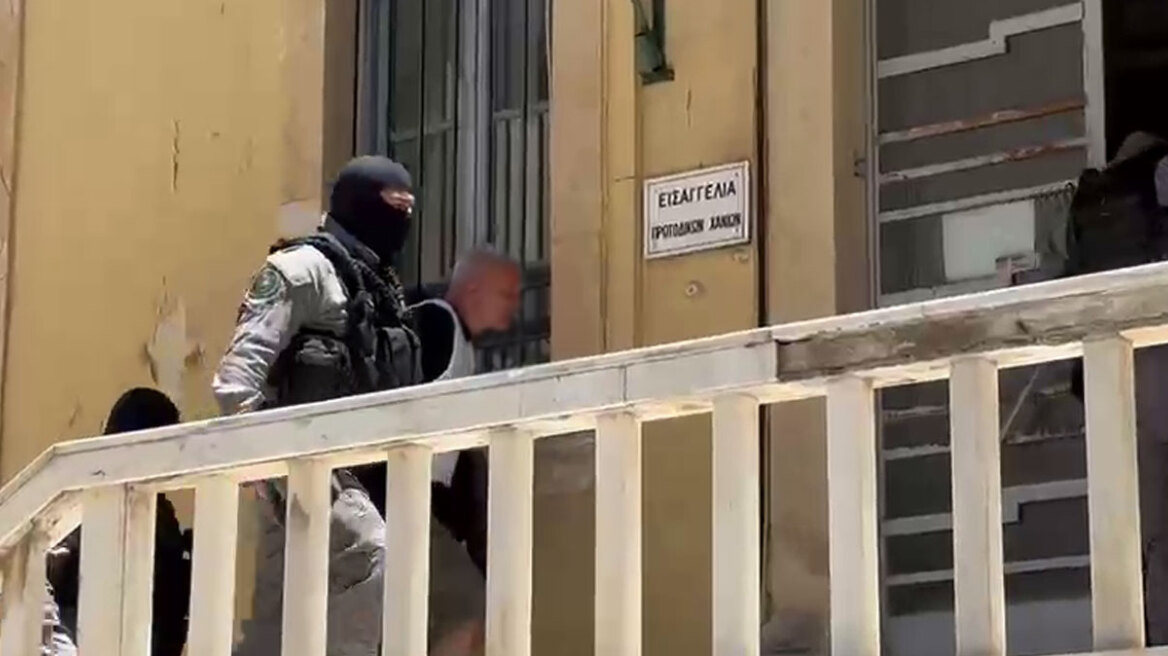 Την Τρίτη θα απολογηθεί ο 43χρονος ενοικιαστής της Σταυρούλας για τα ναρκωτικά, δεν του έχει αποδοθεί άλλη κατηγορία