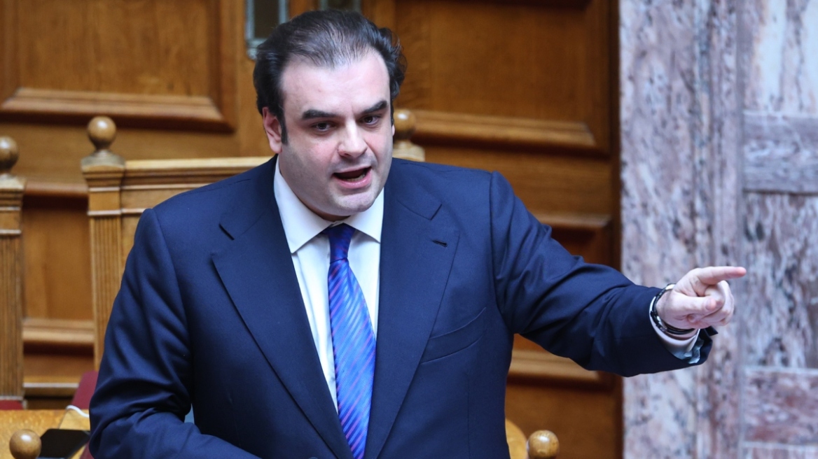 Το «καρφί» Πιερρακάκη σε Ανδρουλάκη: Στον ανταγωνισμό σου με τον Τσίπρα, είσαι έτοιμος να εισβάλλεις στο Νομισματοκοπείο
