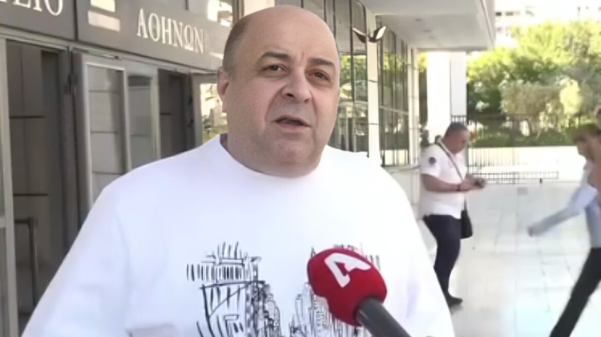 Στα δικαστήρια ο Μάρκος Σεφερλής με τον κουμπάρο του για υπεξαίρεση μεγάλου χρηματικού ποσού: Εκμεταλλεύτηκε τον κόπο και τον ιδρώτα μου