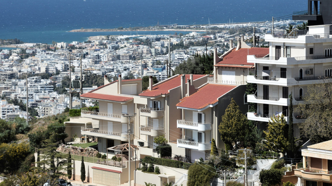 Δημοτικά Τέλη: Μείωση για τα παλιά ακίνητα, αύξηση για τα ακριβά και τα νεόδμητα, δείτε παραδείγματα