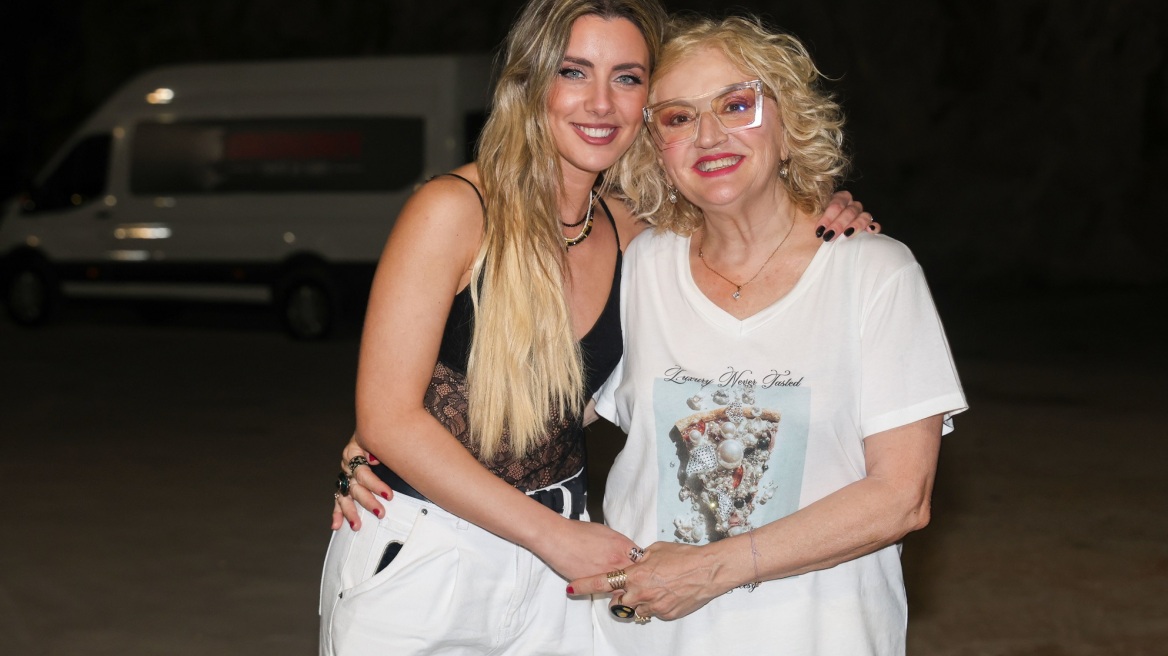 Φαίδρα Νταϊόγλου – Υρώ Μανέ: Η κοινή εμφάνιση μητέρας και κόρης στο θέατρο