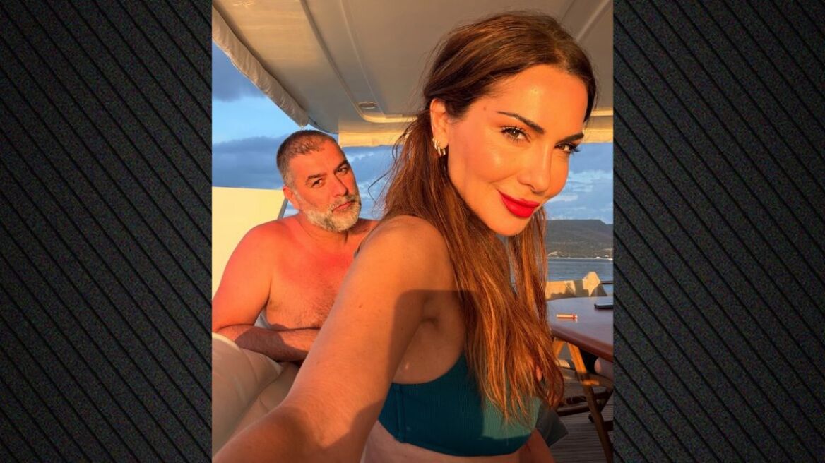  Δέσποινα Βανδή: Οι φωτογραφίες από τις καλοκαιρινές διακοπές με τον Βασίλη Μπισμπίκη