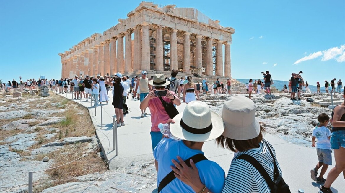 Τουρισμός: Δυναμικό ξεκίνημα της σεζόν με υψηλές επιδόσεις τον Ιούνιο