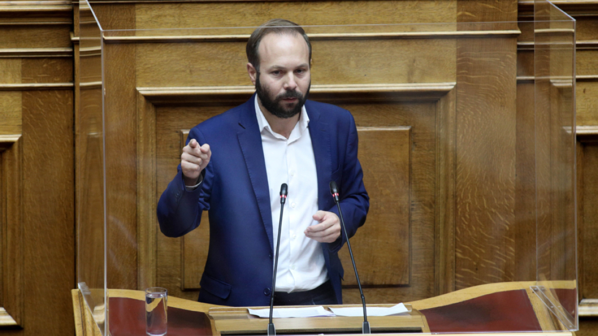Τρίτη αποχώρηση από τον ΣΥΡΙΖΑ μέσα σε λίγες ώρες, ανεξαρτητοποιήθηκε και ο βουλευτής Κορινθίας Γιώργος Ψυχογιός
