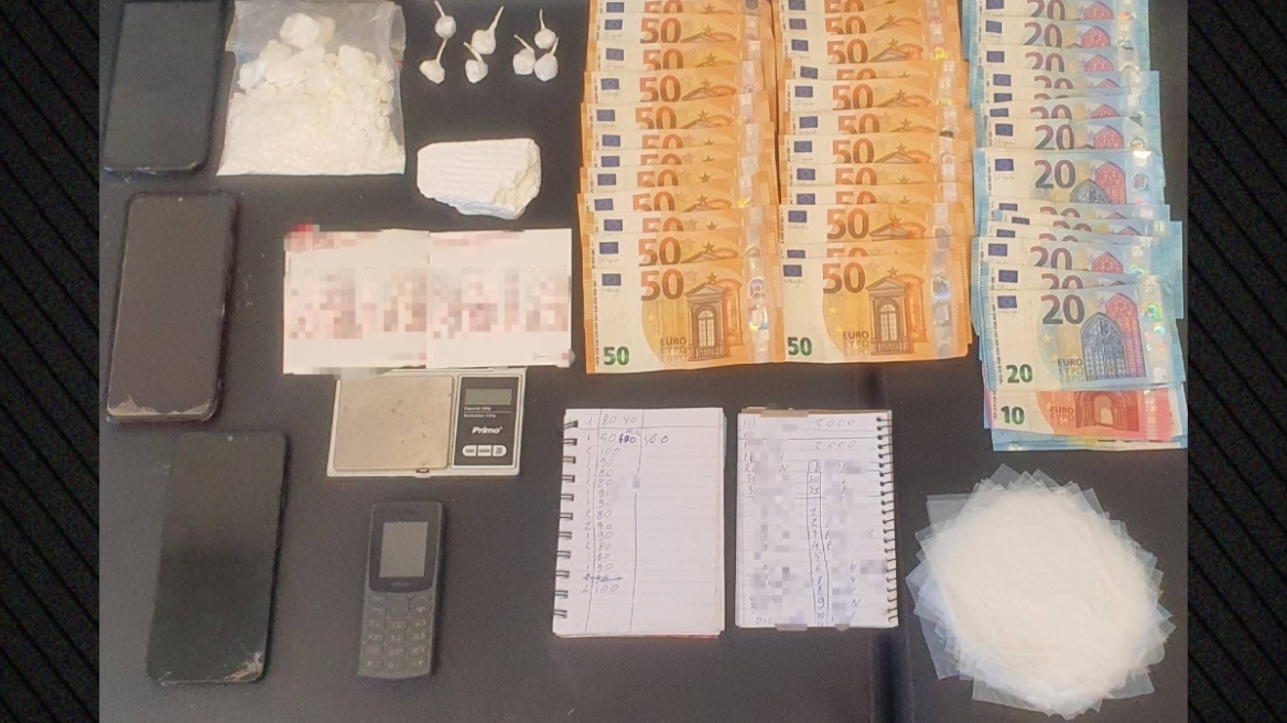 Συνελήφθη 34χρονος για διακίνηση κοκαΐνης στη Μήλο, έκρυβε μεγάλες ποσότητες γύρω από το σπίτι του
