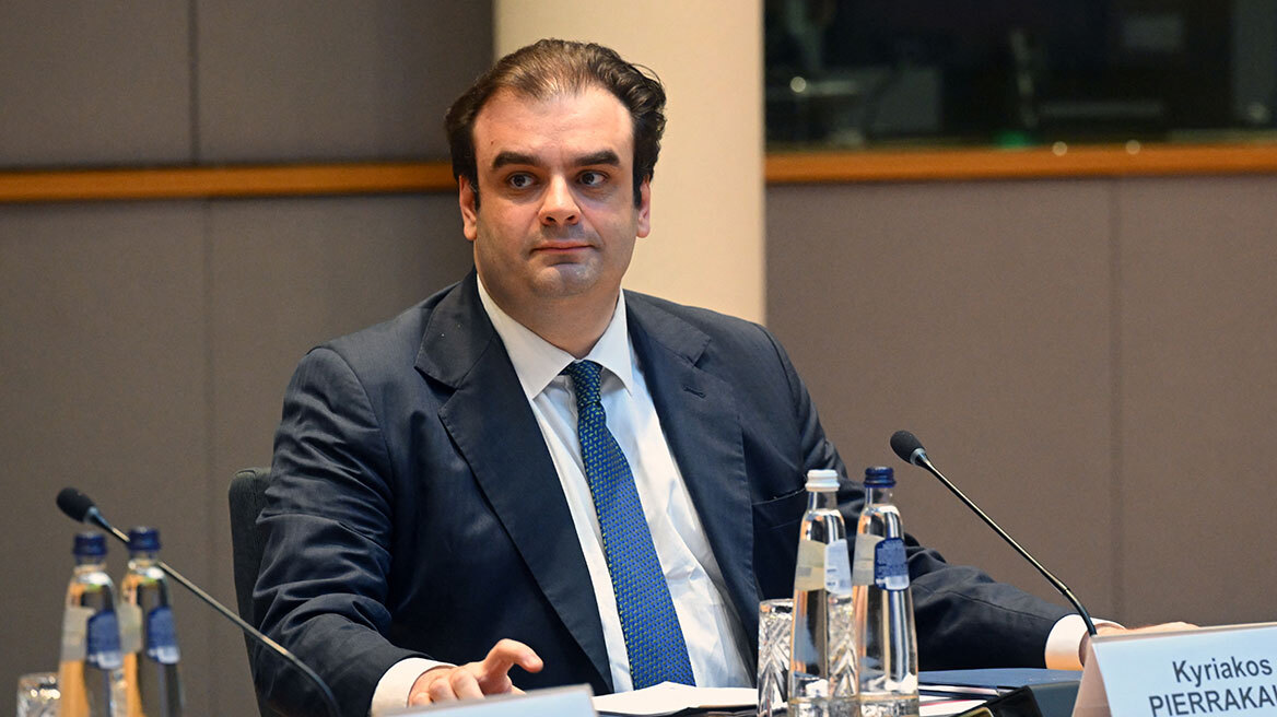 Η πρωτότυπη πρόταση Πιερρακάκη:  Η ΕΕ να υιοθετήσει το μοντέλο Ελλάδας και τα εθνικά έσοδα από τις συχνότητες στα ερτζιανά να μπουν στα ταμεία της