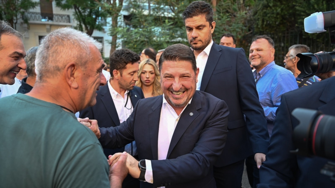 Χαρδαλιάς στον απολογισμό 30 μηνών: Είμαστε έτοιμοι να διεκδικήσουμε ξανά την ψήφο εμπιστοσύνης σας, ποιοι έδωσαν το «παρών», δείτε εικόνες