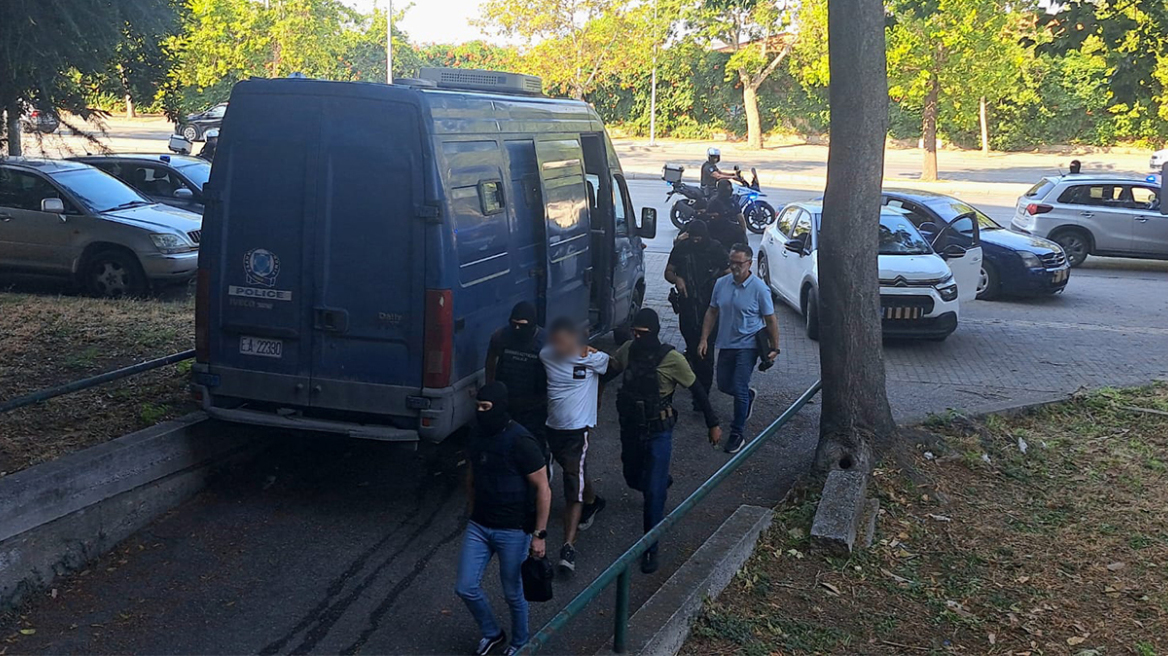 Προθεσμία να απολογηθεί την Δευτέρα πήρε ο 25χρονος που συνελήφθη για τη δολοφονία της Βάγιας Νέστορα, δείτε βίντεο