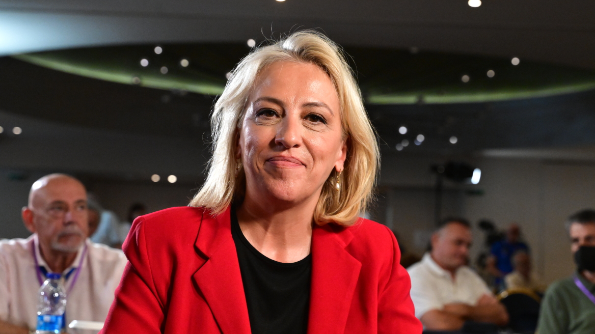 Δούρου: Συμπόρευση ναι, ταύτιση όχι με την ΕΛΑΣ
