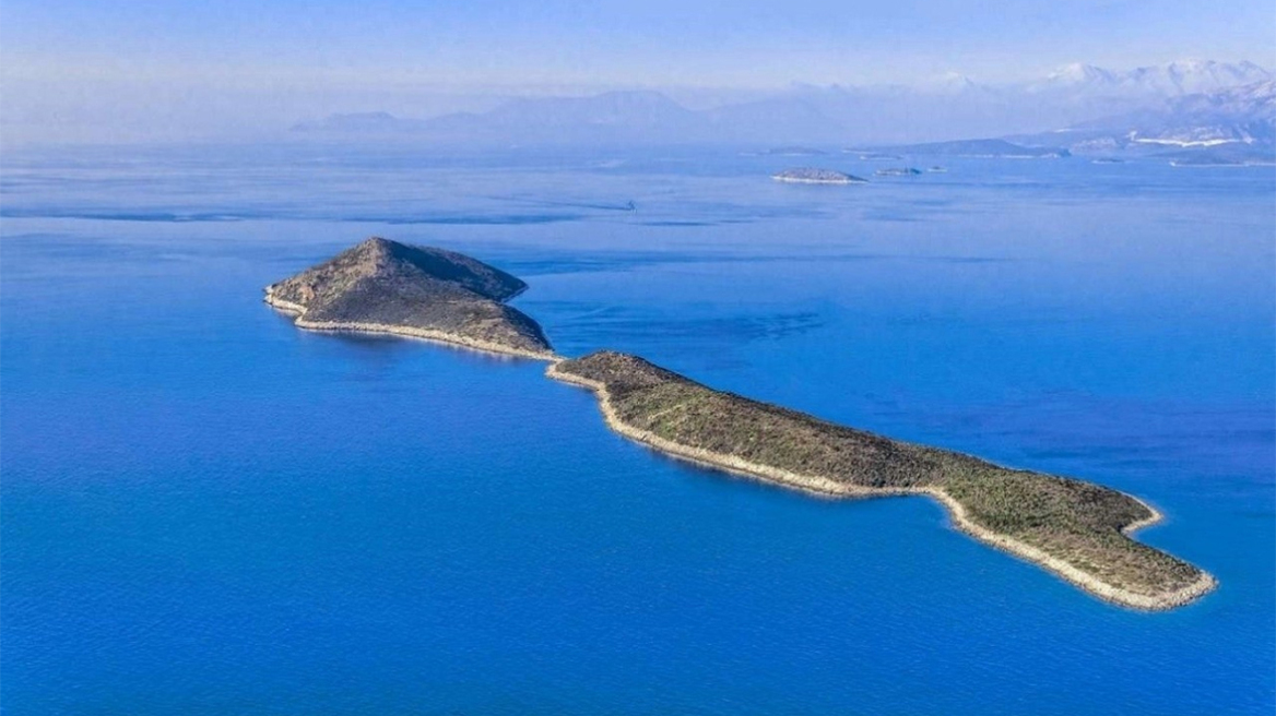 Μάκρη: Στο σφυρί και με τη… βούλα η νησίδα του Ιονίου
