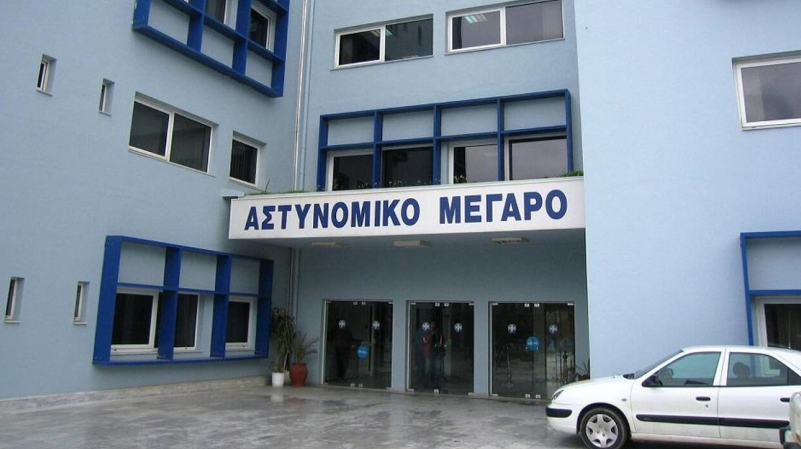 Προσήχθη ο ιατροδικαστής Χανίων και ένας τοξικολόγος για αλλοίωση αποτελεσμάτων σε εκθέσεις, συνολικά πέντε προσαγωγές