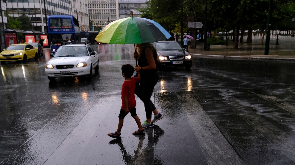 Καιρός: Βροχές, καταιγίδες και χαλάζι σήμερα – Πού θα είναι πιο έντονα τα φαινόμενα Κακοκαιρία σήμερα με βροχές, καταιγίδες και χαλάζι: Οι περιοχές που επηρεάζονται, πότε βελτιώνεται το σκηνικό