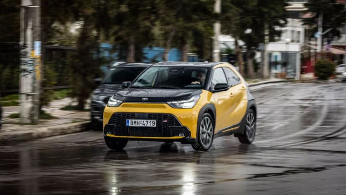 Δοκιμάζουμε το υβριδικό νέο Toyota Aygo X - Πόσο κοστίζει στην Ελλάδα;
