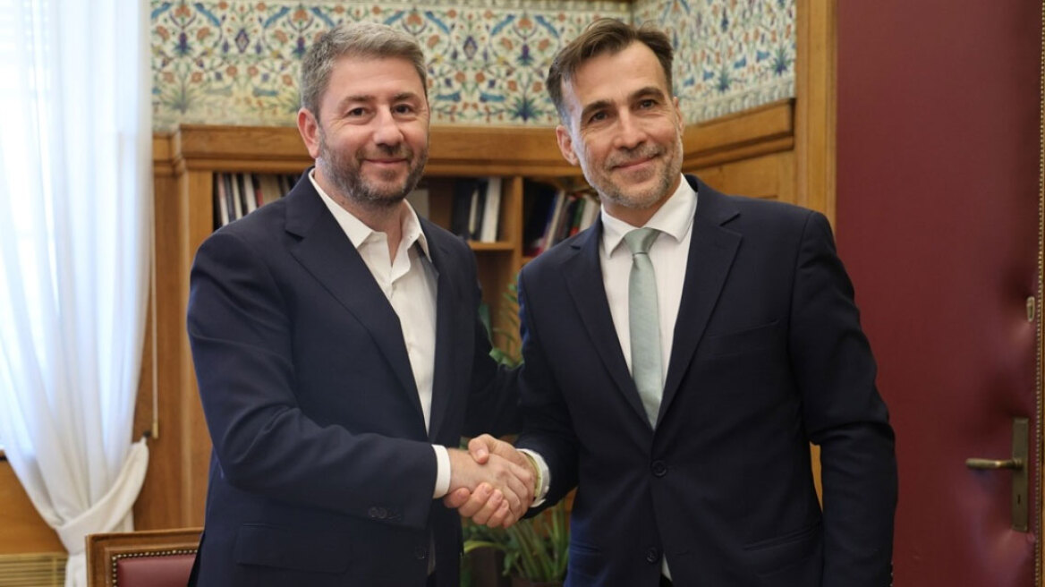 Ανδρουλάκης για Χουρδάκη: Χαίρομαι γιατί ενώνουμε τις δυνάμεις μας για την πολιτική αλλαγή που έχει ανάγκη ο τόπος