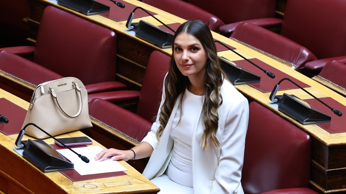 Αποχώρησε με αιχμές από τους «Δημοκράτες» του Κασσελάκη η Μυρτώ Κοροβέση: Συγκεχυμένη η πολιτική κατεύθυνση του κόμματος