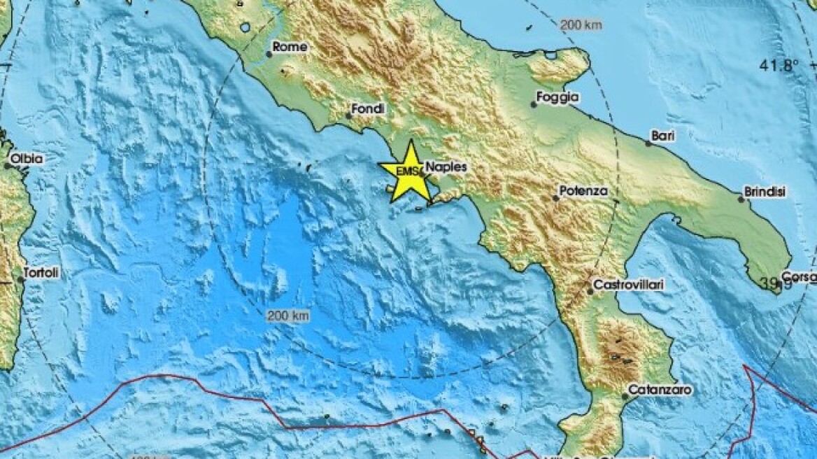 Σεισμική δόνηση 4,7 Ρίχτερ, σε μικρή απόσταση από την Νάπολη - Βγήκαν στους δρόμους οι κάτοικοι